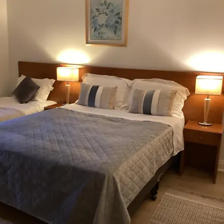 Flesk River 22 Апартаменты *